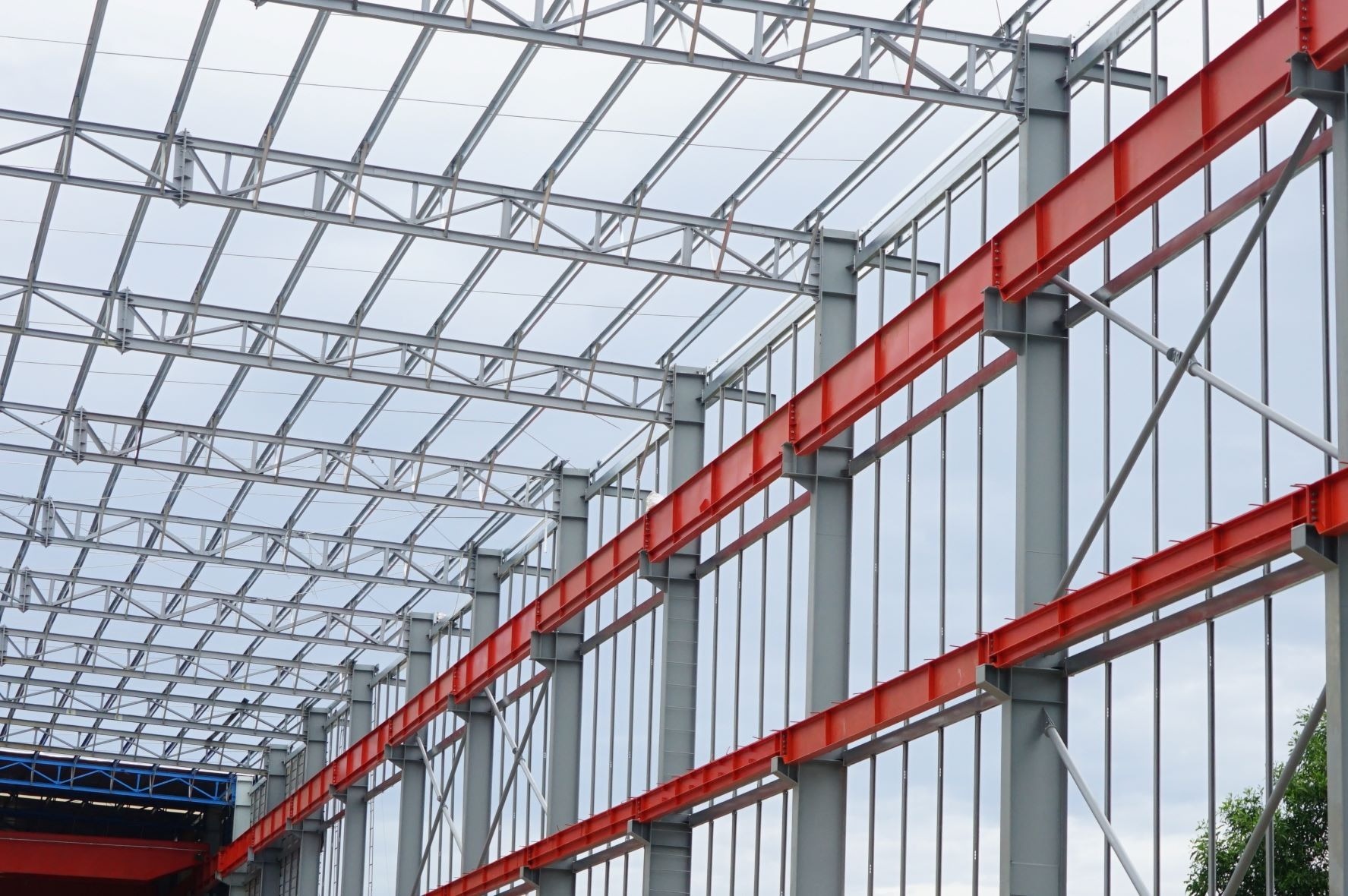 Hệ khung phụ (Secondary Framing)